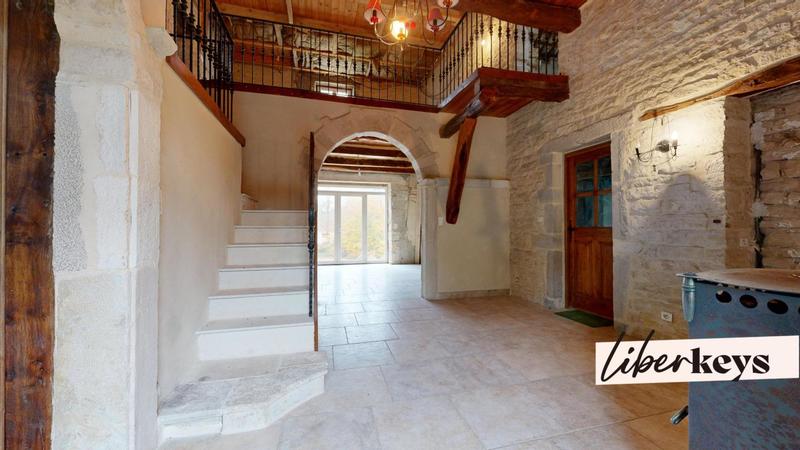 Maison de maîtres - 300 m² - 6 pièces