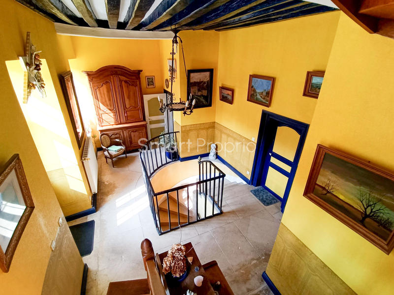 Propriété - 882 m² - 49 pièces