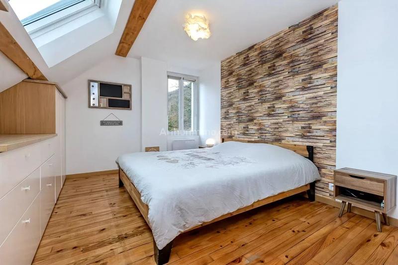 Maison - 142 m² - 6 pièces