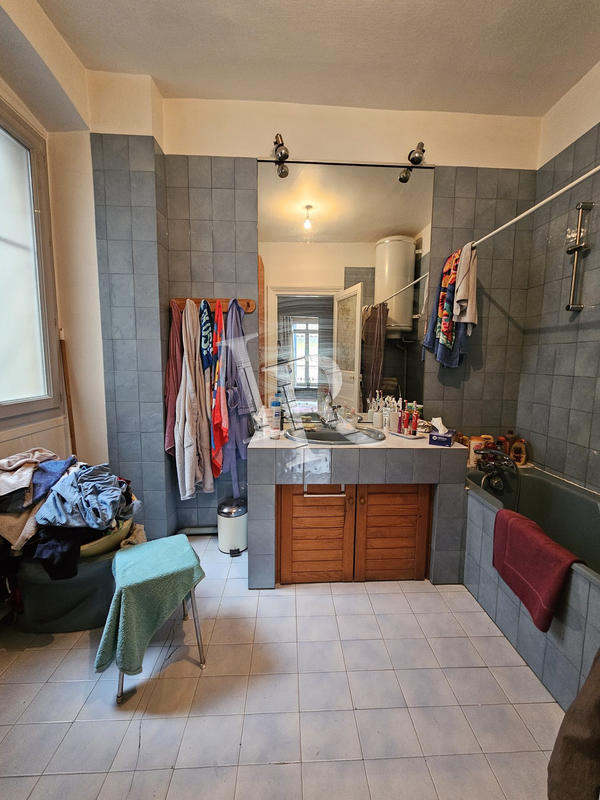 Appartement - 159 m² - 5 pièces