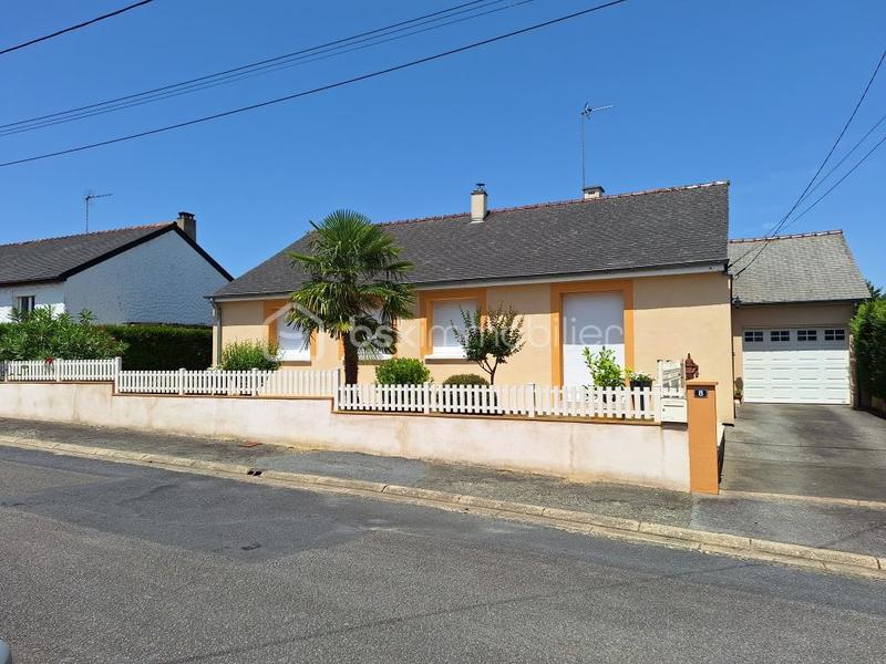 Maison traditionnelle - 90 m² - 5 pièces