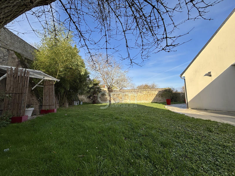 Maison traditionnelle - 164 m² - 6 pièces