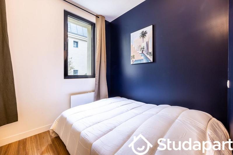 Chambre - 11 m² - 1 pièce