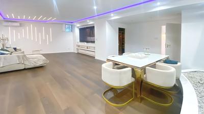 Loft - 157 m² - 5 pièces