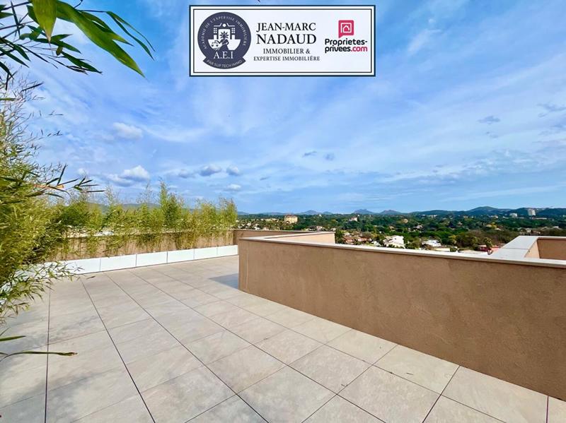 Appartement - 82 m² - 4 pièces