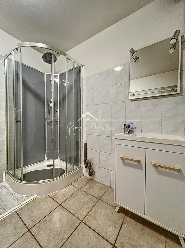 Appartement - 63 m² - 2 pièces