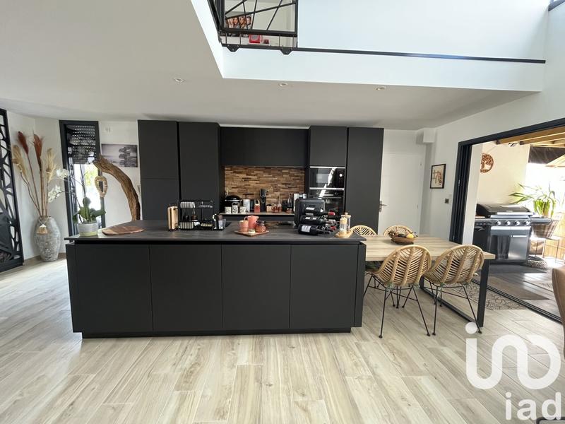 Maison - 122 m² - 5 pièces