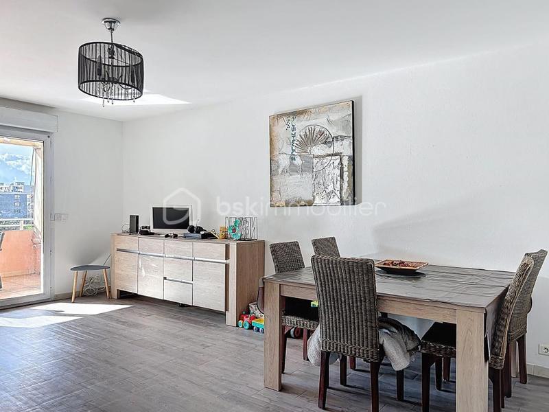 Appartement - 81 m² - 3 pièces