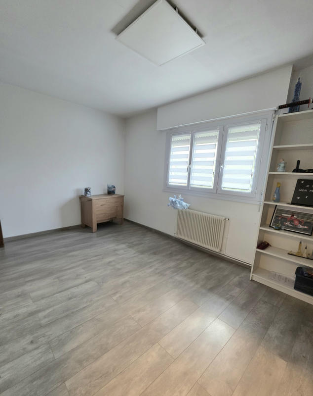 Maison - 93 m² - 6 pièces