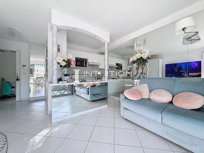 Studio - 23 m² - 1 pièce