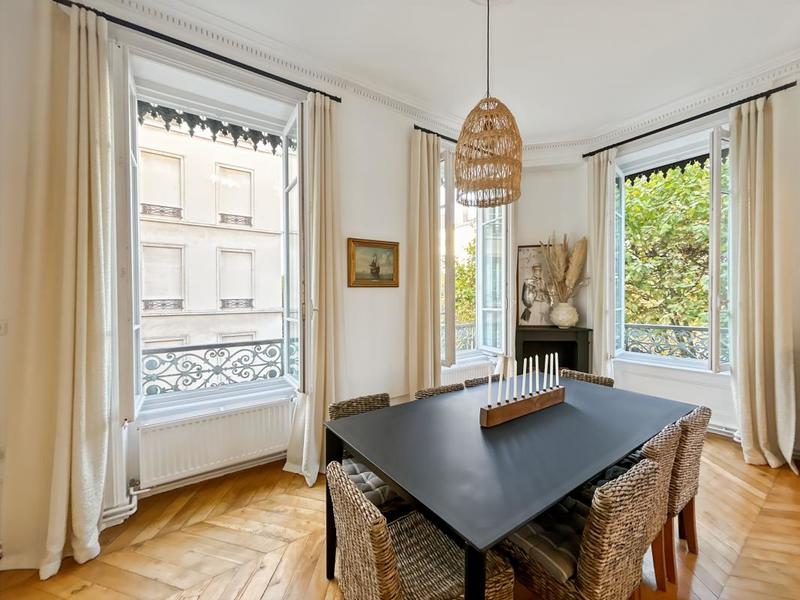 Appartement - 129 m² - 5 pièces