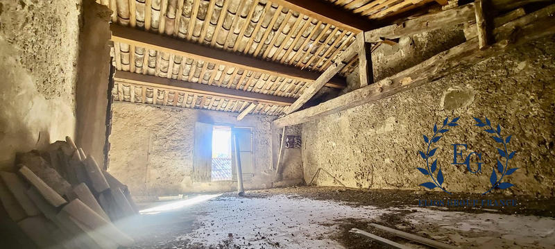 Maison - 210 m² - 5 pièces