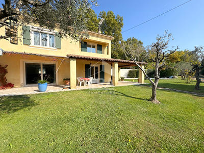 Maison - 163 m² - 6 pièces