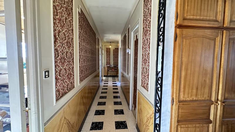 Maison - 204 m² - 5 pièces