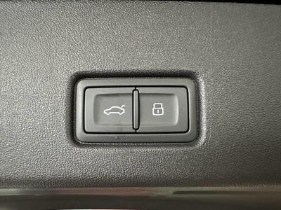 Audi Q4 e-tron 40 204 ch 82 kW s line