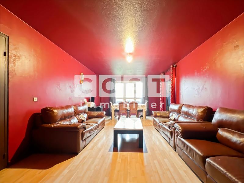 Appartement - 90 m² - 4 pièces