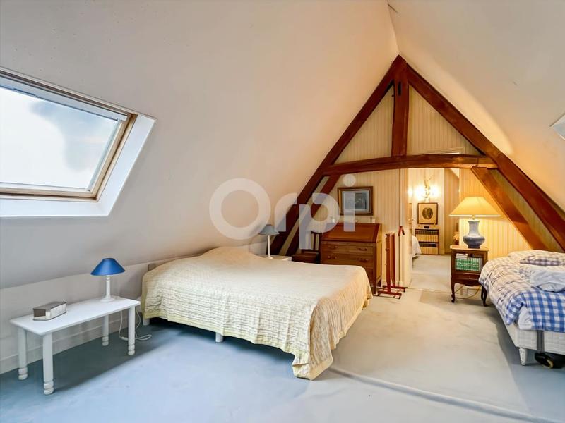 Propriété - 236 m² - 6 pièces