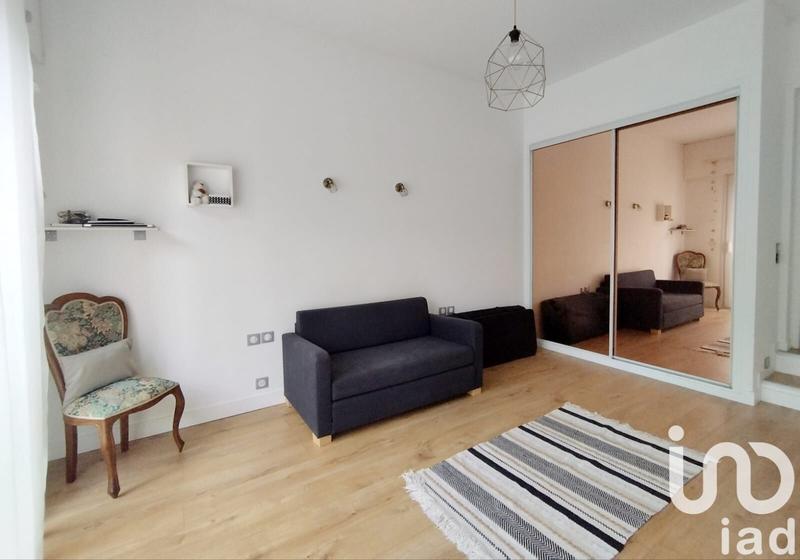 Maison - 360 m² - 9 pièces