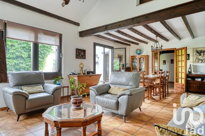 Maison - 93 m² - 5 pièces