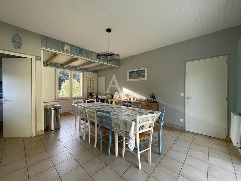 Maison - 121 m² - 6 pièces