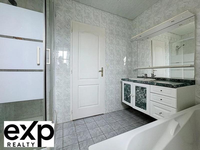 Maison - 107 m² - 6 pièces