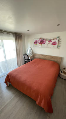 Villa - 151 m² - 9 pièces