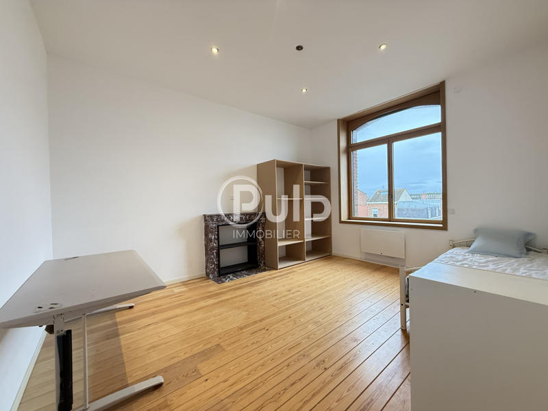 Maison - 300 m² - 9 pièces