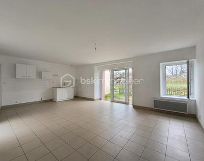 Appartement - 152 m² - 8 pièces