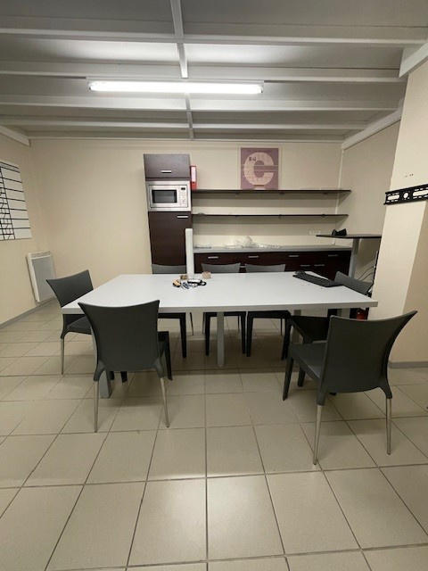 Local commercial - 600 m²