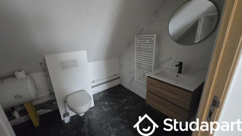 Chambre - 9 m² - 1 pièce