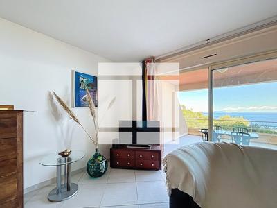 Appartement - 84 m² - 3 pièces