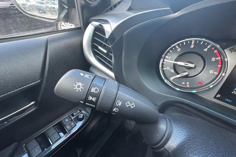 Toyota Hilux 2.8 D4-D 204 Bva Legende