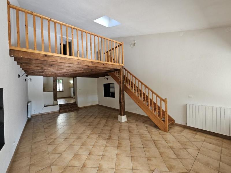 Maison - 220 m² - 8 pièces