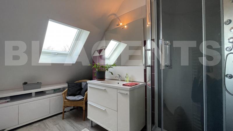 Maison - 144 m² - 8 pièces