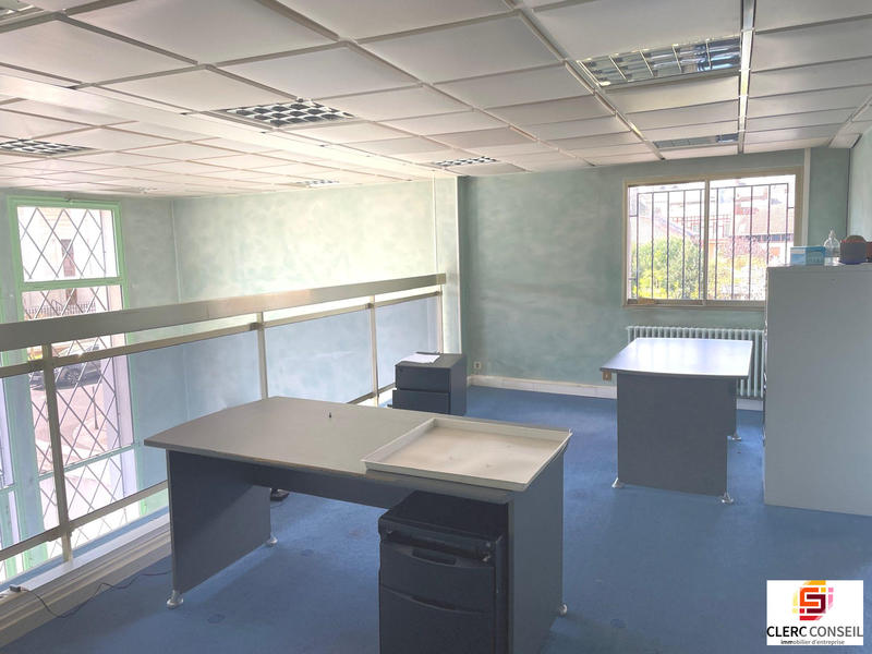 Bureau - 250 m²