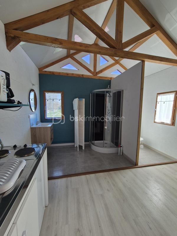 Propriété - 210 m² - 7 pièces