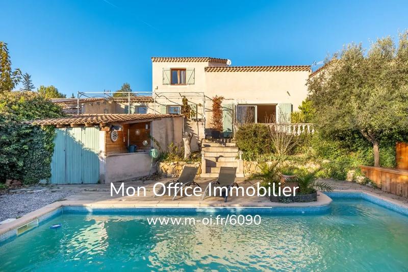 Maison - 165 m² - 6 pièces