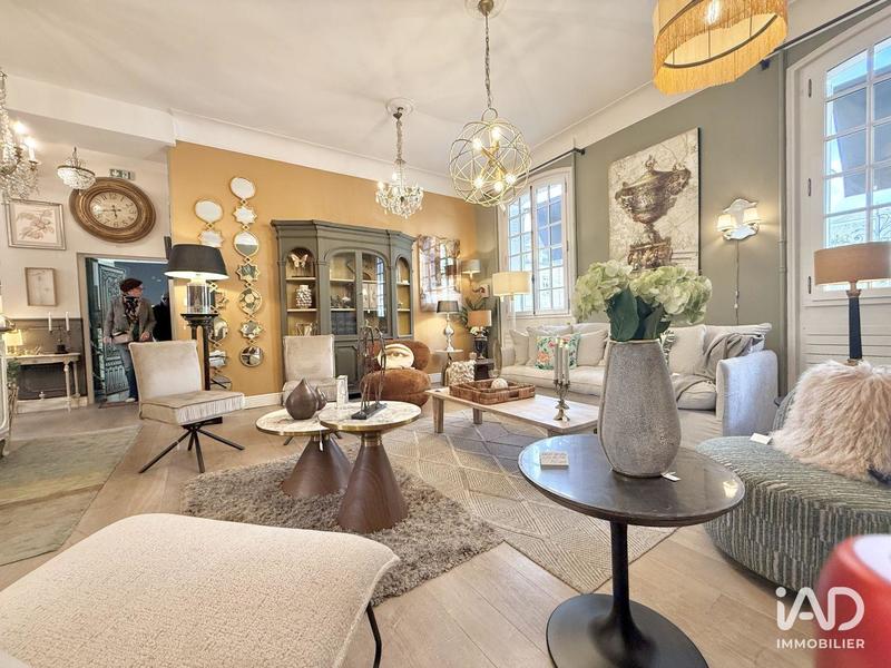 Local commercial - 109 m²