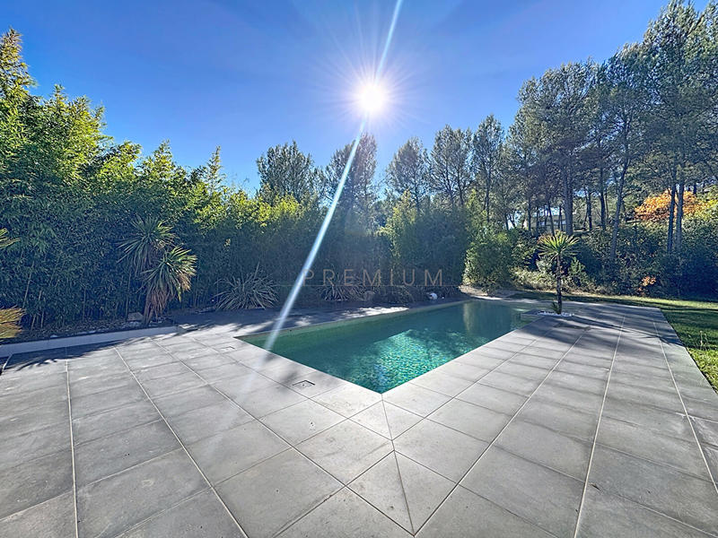 Maison d'architecte - 262 m² - 7 pièces