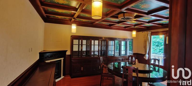 Maison - 300 m² - 12 pièces