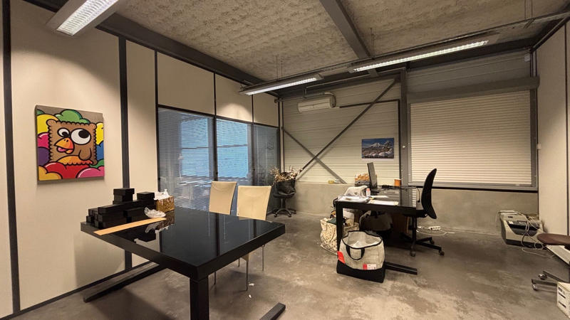 Local commercial - 859 m²