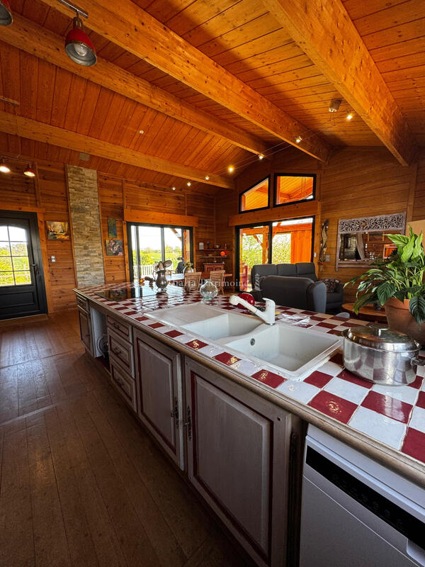 Maison - 149 m² - 5 pièces