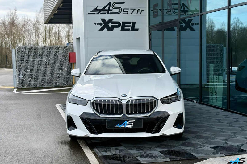 Bmw Série 5 Touring 520d Xdrive m-Sport 197ch Dkg Hk Attelage Caméra