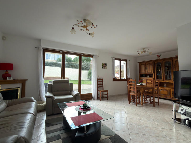 Maison - 82 m² - 5 pièces