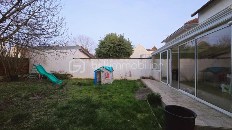 Maison - 140 m² - 8 pièces