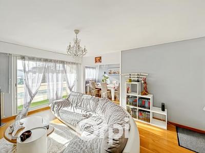 Appartement - 76 m² - 3 pièces