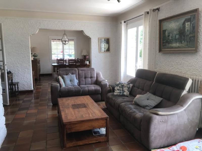 Maison - 198 m² - 8 pièces