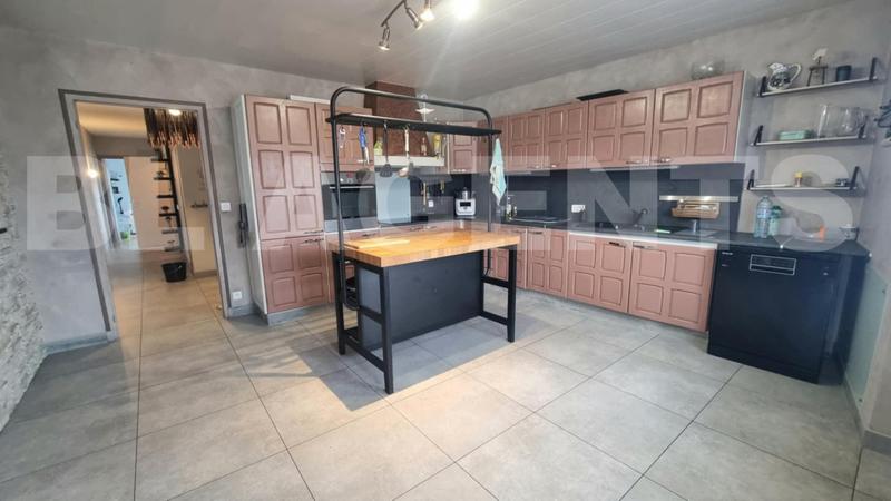 Maison - 177 m² - 4 pièces