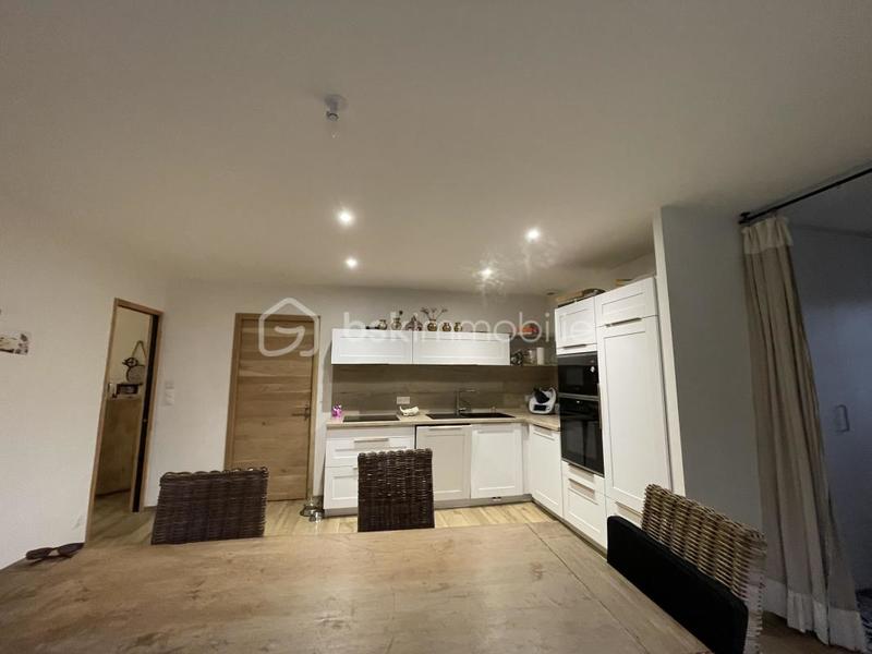 Maison - 167 m² - 9 pièces