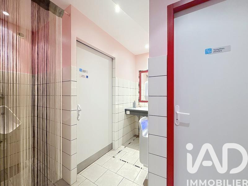 Maison - 382 m² - 5 pièces